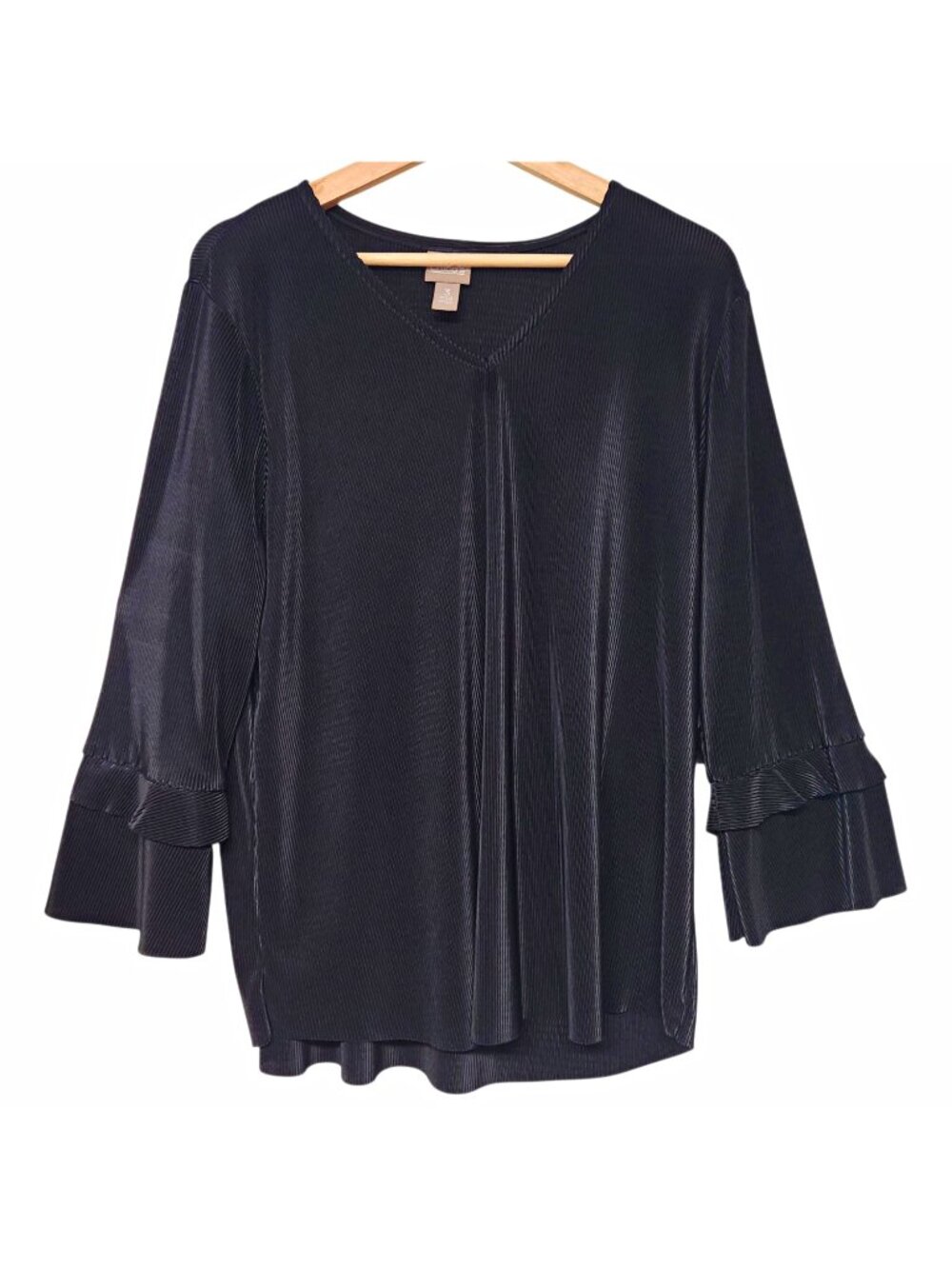 Chico’s Black Pleated V-Neck Top Size 3 (16/18) 3/4 Bell Sleeves Accordion Knit